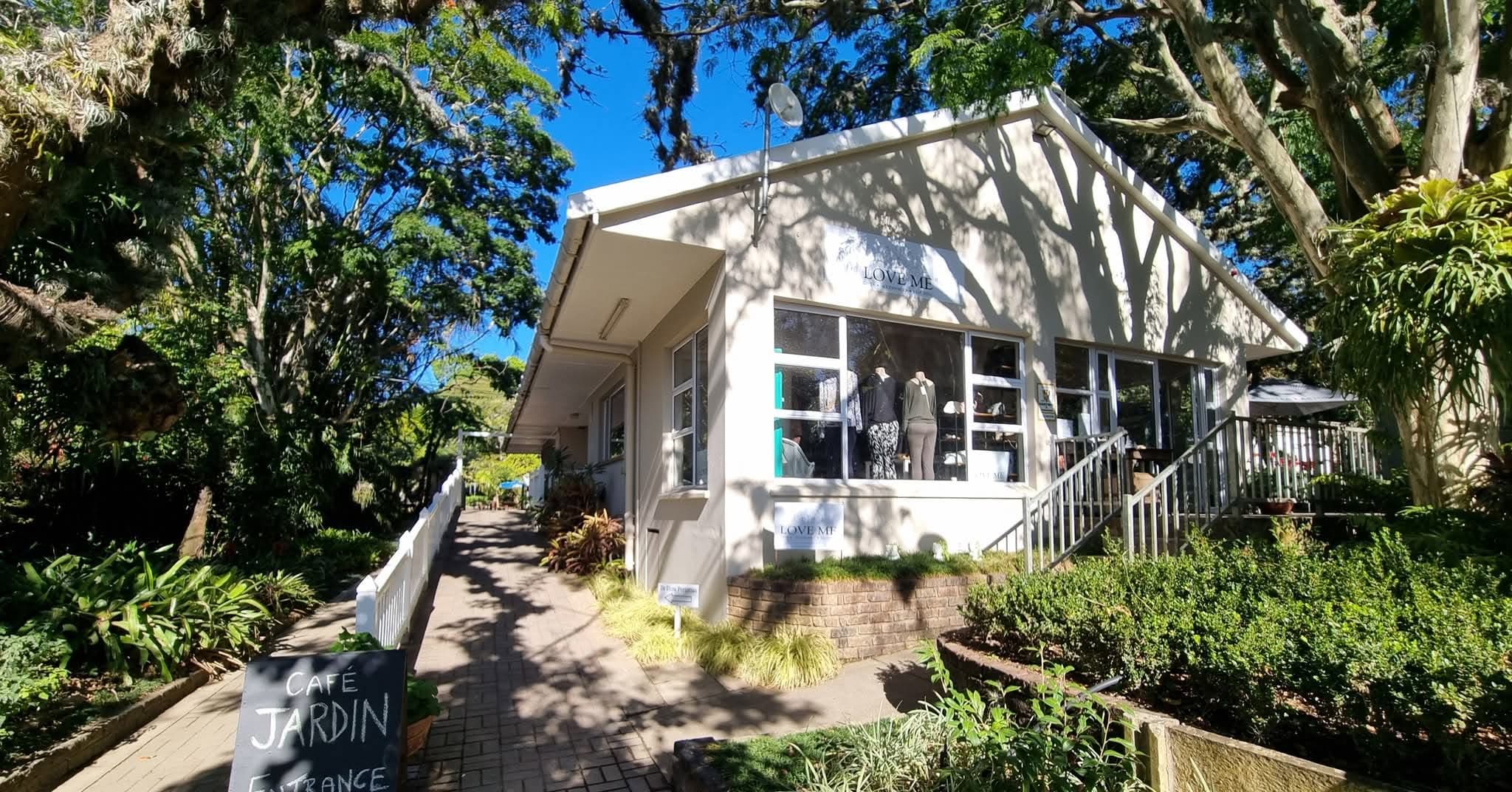 Dr Dion Pretorius Private Practice at Floradale Country Centre, Gonubie